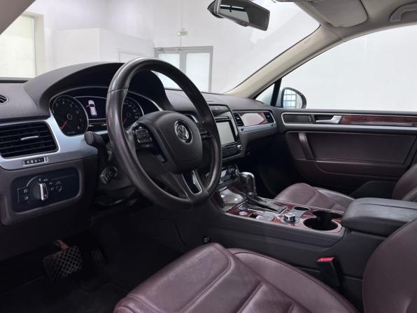 Volkswagen Touareg II с пробегом 2012 года, цена 2 399 000 рублей, 119230 км, внедорожник, Автокод Объявления