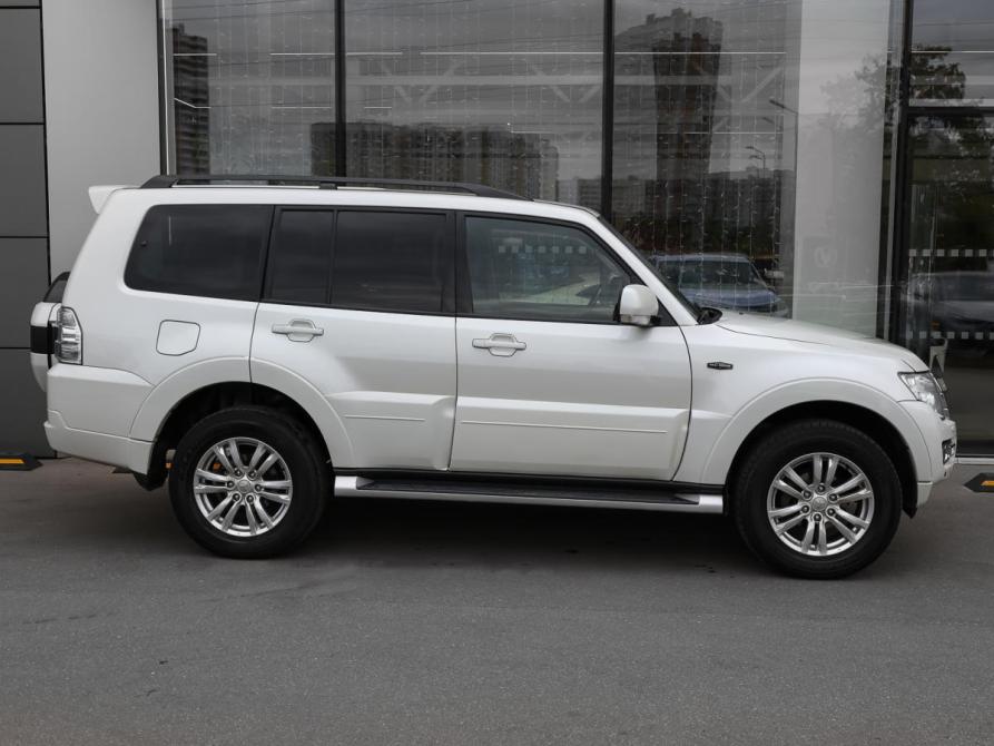 Mitsubishi Pajero IV Рестайлинг 2 Москва  - изображение 4