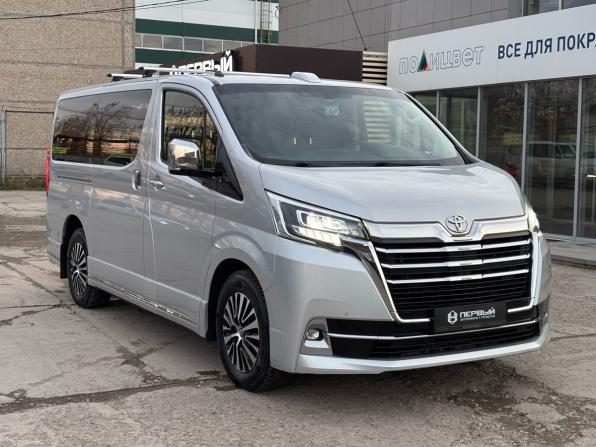 Toyota HiAce H300 с пробегом 2020 года, цена 6 290 000 рублей, 100670 км, минивэн, Автокод Объявления