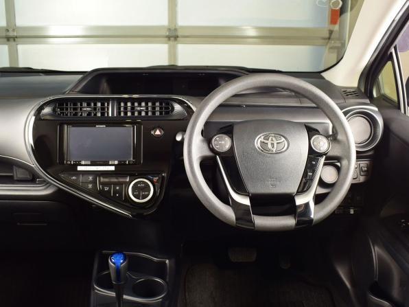 Toyota Aqua I Рестайлинг 2 с пробегом 2018 года, цена 1 340 995 рублей, 65167 км, хэтчбек, Автокод Объявления