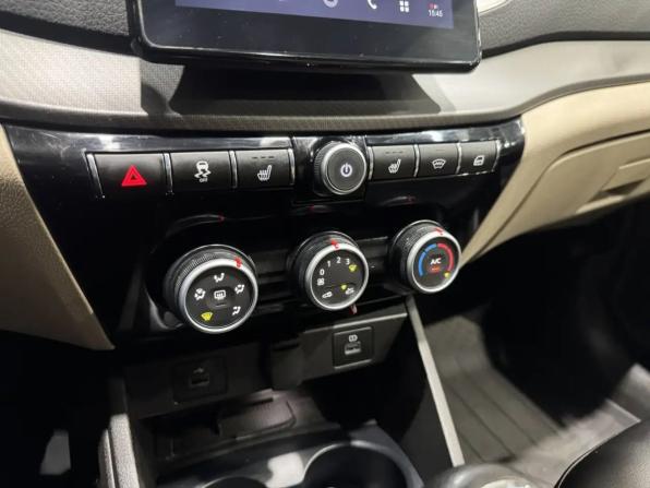 Lada (ВАЗ) Vesta I Рестайлинг (NG) с пробегом 2024 года, цена 1 290 000 рублей, 36700 км, универсал, Автокод Объявления