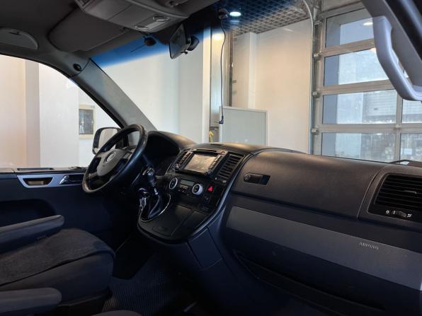 Volkswagen Multivan T5 с пробегом 2008 года, цена 1 795 000 рублей, 349667 км, минивэн, Автокод Объявления