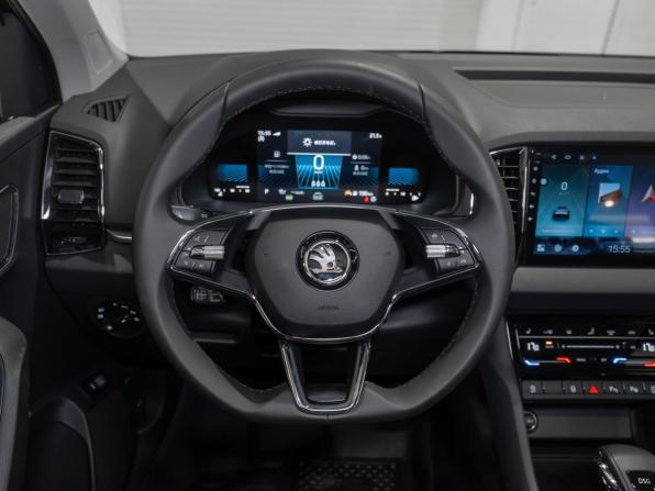Skoda Karoq I с пробегом 2025 года, цена 3 350 000 рублей, 18 км, внедорожник, Автокод Объявления