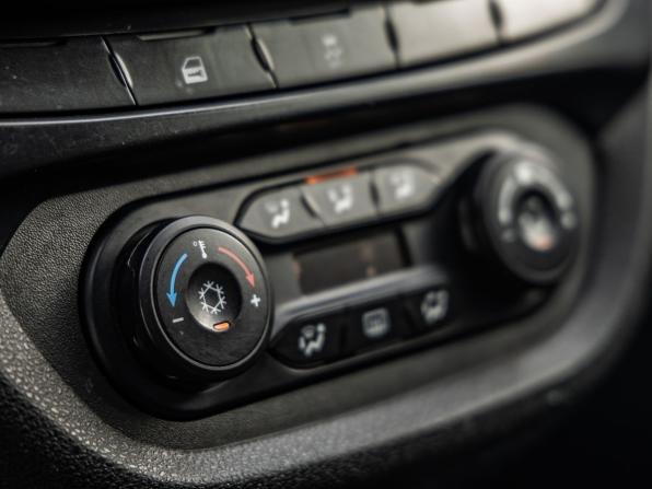 Lada (ВАЗ) Vesta I с пробегом 2021 года, цена 898 000 рублей, 75205 км, седан, Автокод Объявления