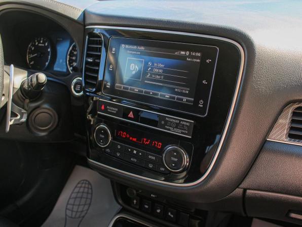 Mitsubishi Outlander III Рестайлинг 3 с пробегом 2019 года, цена 2 536 000 рублей, 144830 км, внедорожник, Автокод Объявления
