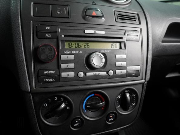 Ford Fiesta Mk5 с пробегом 2006 года, цена 449 000 рублей, 172014 км, хэтчбек, Автокод Объявления