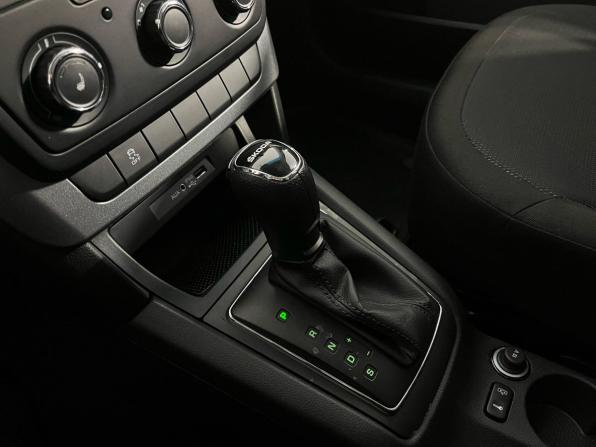 Skoda Yeti I Рестайлинг с пробегом 2018 года, цена 1 400 000 рублей, 117744 км, внедорожник, Автокод Объявления