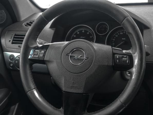 Opel Astra H Рестайлинг с пробегом 2011 года, цена 539 900 рублей, 212000 км, универсал, Автокод Объявления
