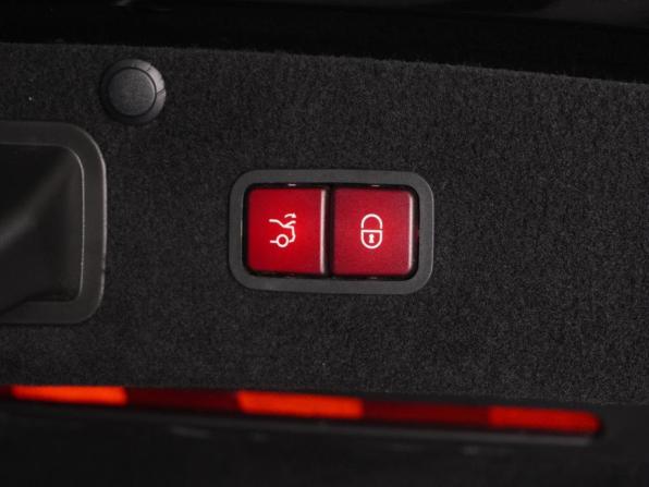 Mercedes-Benz S-Класс VI (W222 C217) Рестайлинг с пробегом 2018 года, цена 6 549 000 рублей, 128070 км, седан, Автокод Объявления
