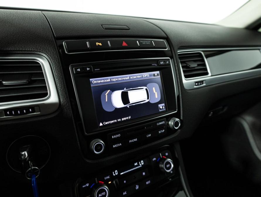 Volkswagen Touareg II Рестайлинг Санкт-Петербург  - изображение 15