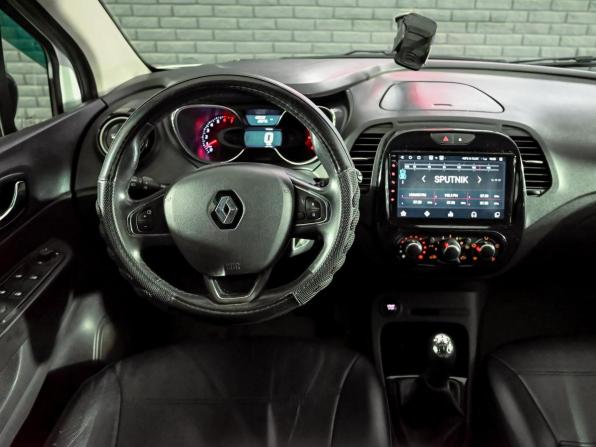 Renault Kaptur I с пробегом 2017 года, цена 1 300 000 рублей, 159530 км, внедорожник, Автокод Объявления