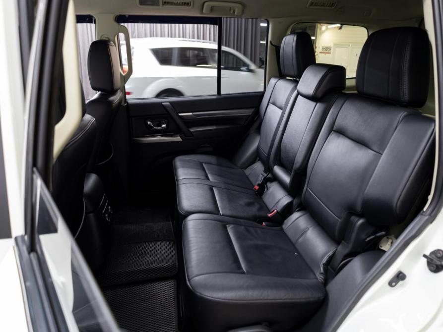 Mitsubishi Pajero IV Рестайлинг 1 Краснодар  - изображение 17