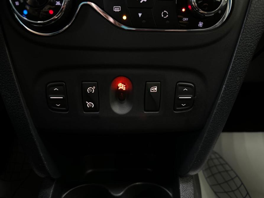 Renault Logan II Рестайлинг Санкт-Петербург  - изображение 27