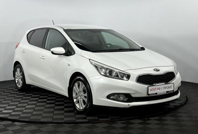 Kia Ceed II с пробегом 2014 года, цена 1 055 000 рублей, 228609 км, хэтчбек, Автокод Объявления