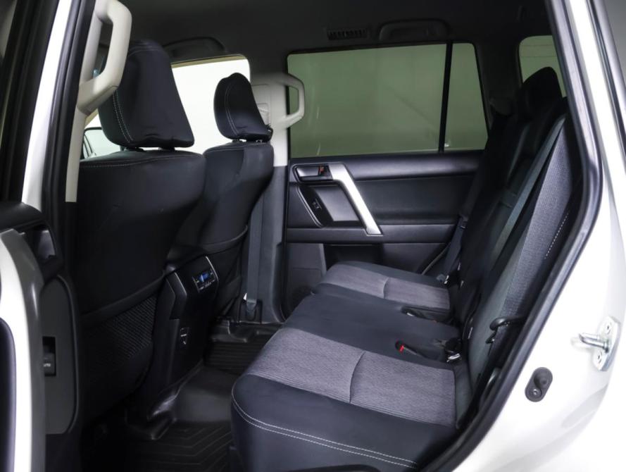Toyota Land Cruiser Prado 150 Series Рестайлинг 2 Москва  - изображение 12