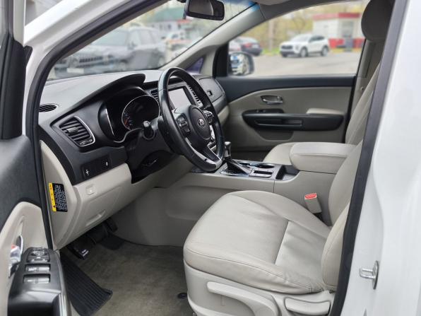 Kia Carnival III с пробегом 2019 года, цена 2 599 000 рублей, 157300 км, минивэн, Автокод Объявления