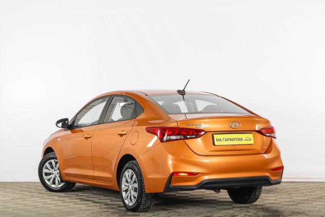 Hyundai Solaris II с пробегом 2019 года, цена 1 359 000 рублей, 138000 км, седан, Автокод Объявления
