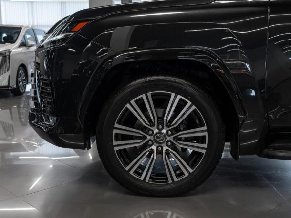 Lexus LX IV с пробегом 2026 года, цена 17 850 000 рублей, 11 км, внедорожник, Автокод Объявления