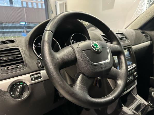 Skoda Yeti I с пробегом 2012 года, цена 575 000 рублей, 334394 км, внедорожник, Автокод Объявления