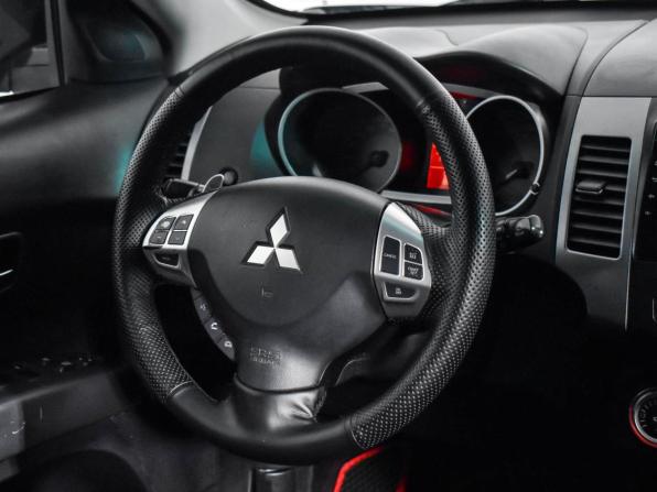 Mitsubishi Outlander II с пробегом 2008 года, цена 955 000 рублей, 175559 км, внедорожник, Автокод Объявления