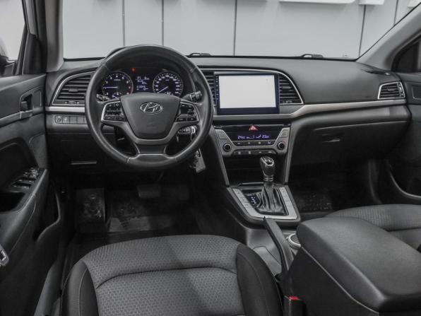 Hyundai Elantra VI (AD) с пробегом 2018 года, цена 1 660 000 рублей, 92571 км, седан, Автокод Объявления