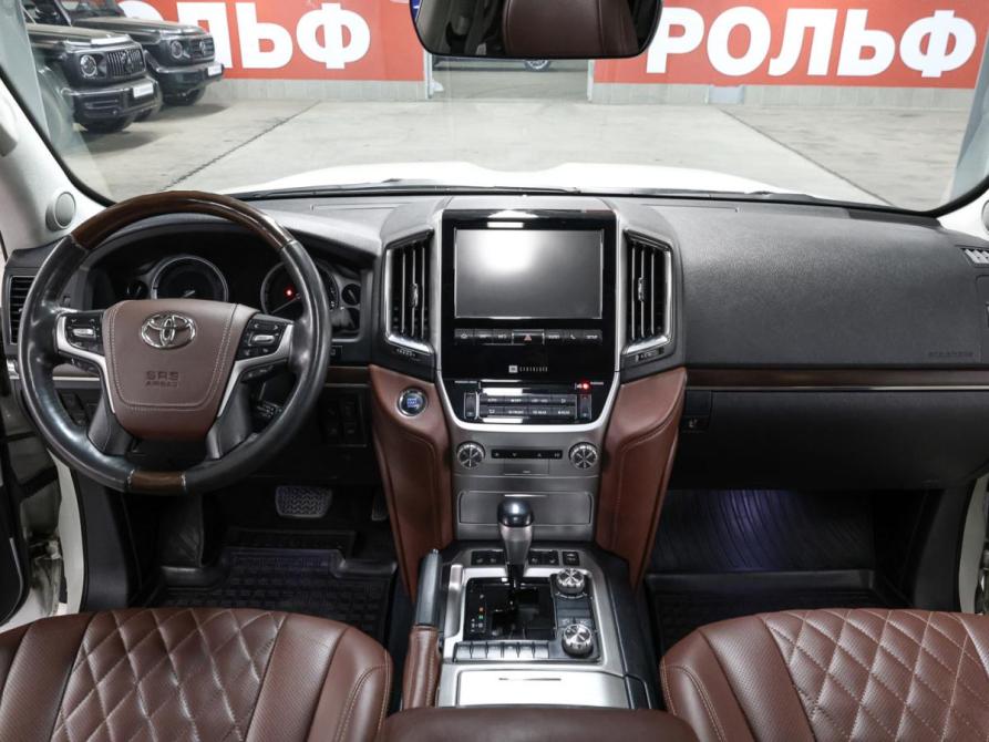 Toyota Land Cruiser 200 Series Рестайлинг 2 Москва  - изображение 15