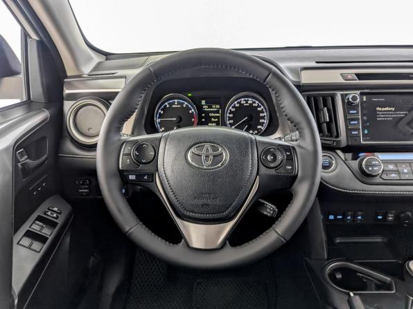 Toyota RAV4 IV (XA40) Рестайлинг с пробегом 2019 года, цена 2 820 000 рублей, 93445 км, внедорожник, Автокод Объявления