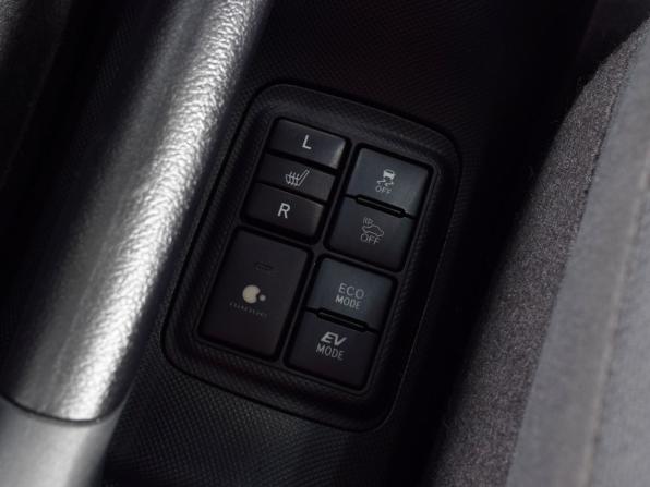 Toyota Aqua I Рестайлинг 2 с пробегом 2019 года, цена 1 264 995 рублей, 87983 км, хэтчбек, Автокод Объявления