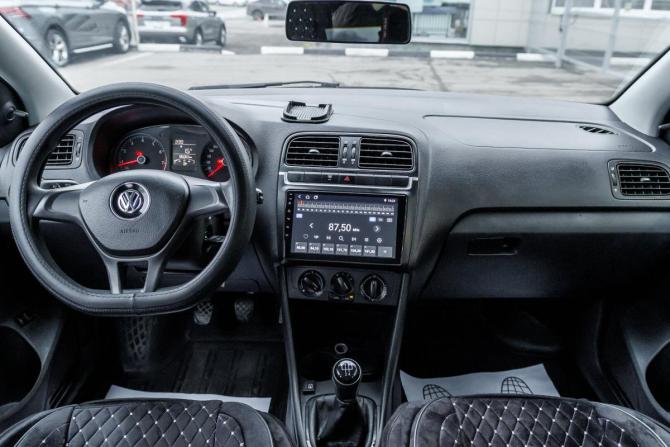 Volkswagen Polo V Рестайлинг с пробегом 2020 года, цена 1 020 000 рублей, 86000 км, седан, Автокод Объявления