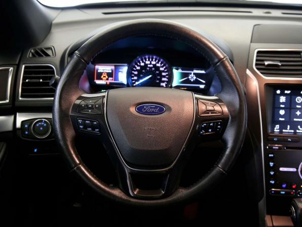 Ford Explorer V Рестайлинг 2 с пробегом 2018 года, цена 2 899 000 рублей, 105345 км, внедорожник, Автокод Объявления