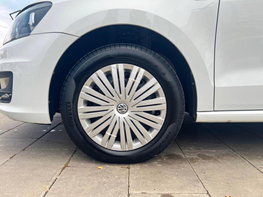 Volkswagen Polo V Рестайлинг Стерлитамак  - изображение 9