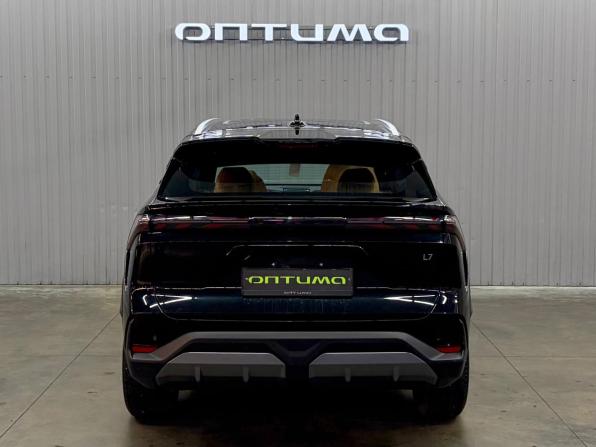 Geely Galaxy L7 с пробегом 2023 года, цена 2 947 000 рублей, 51719 км, внедорожник, Автокод Объявления