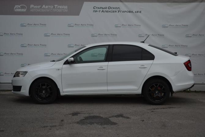 Skoda Rapid I Рестайлинг с пробегом 2019 года, цена 890 000 рублей, 244663 км, лифтбек, Автокод Объявления