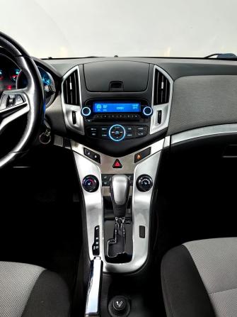 Chevrolet Cruze I Рестайлинг с пробегом 2013 года, цена 699 000 рублей, 156951 км, хэтчбек, Автокод Объявления