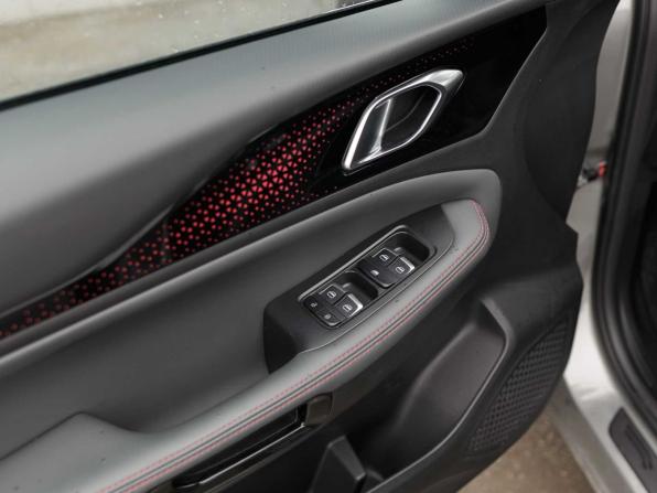 JETOUR X50 с пробегом 2024 года, цена 1 630 000 рублей, 23124 км, внедорожник, Автокод Объявления