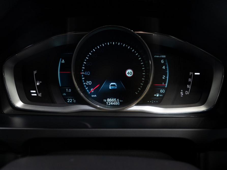 Volvo V60 I Рестайлинг Чита  - изображение 11