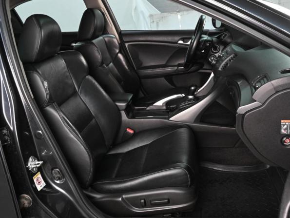 Honda Accord VIII Рестайлинг с пробегом 2011 года, цена 1 399 000 рублей, 172278 км, седан, Автокод Объявления