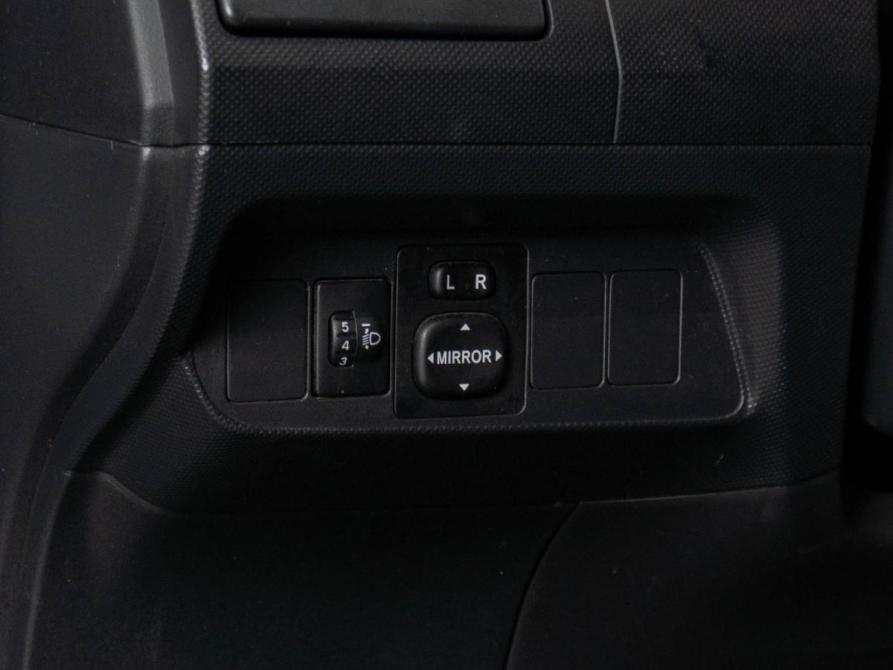 Toyota Auris I Тюмень  - изображение 16