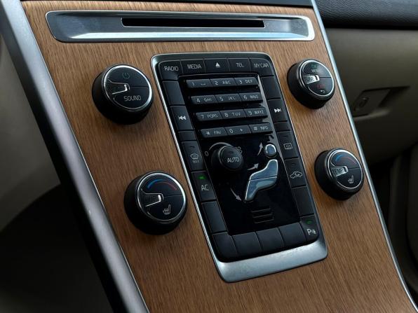 Volvo XC60 I с пробегом 2011 года, цена 998 700 рублей, 248362 км, внедорожник, Автокод Объявления