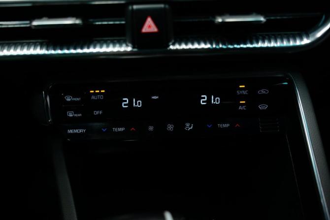 Kia K5 III с пробегом 2021 года, цена 2 450 000 рублей, 140375 км, седан, Автокод Объявления