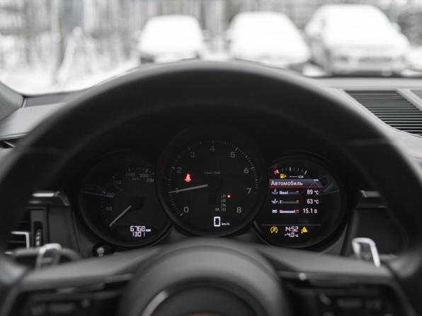 Porsche Macan I Рестайлинг 2 с пробегом 2023 года, цена 7 350 000 рублей, 6778 км, внедорожник, Автокод Объявления