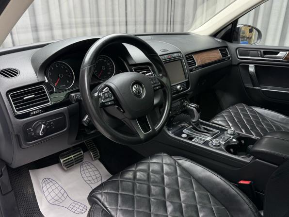 Volkswagen Touareg II Рестайлинг с пробегом 2016 года, цена 2 599 000 рублей, 223607 км, внедорожник, Автокод Объявления