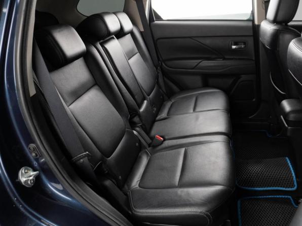 Mitsubishi Outlander III Рестайлинг 2 с пробегом 2018 года, цена 2 500 000 рублей, 175870 км, внедорожник, Автокод Объявления