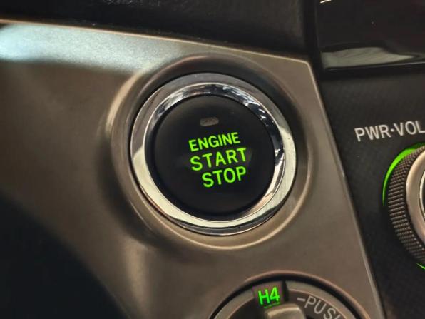 Toyota Land Cruiser 200 Series с пробегом 2009 года, цена 2 510 000 рублей, 236950 км, внедорожник, Автокод Объявления