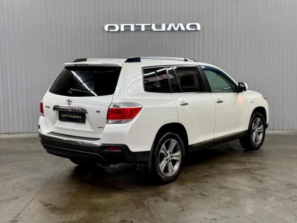 Toyota Highlander II (XU40) Рестайлинг с пробегом 2010 года, цена 1 747 000 рублей, 322241 км, внедорожник, Автокод Объявления