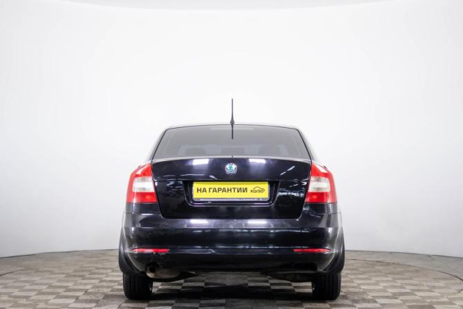 Skoda Octavia II (A5) Рестайлинг с пробегом 2011 года, цена 949 000 рублей, 268256 км, лифтбек, Автокод Объявления