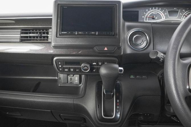 Honda N-BOX II с пробегом 2019 года, цена 1 149 000 рублей, 70000 км, микровэн, Автокод Объявления