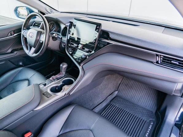 Toyota Camry VIII (XV70) Рестайлинг с пробегом 2022 года, цена 3 490 000 рублей, 260428 км, седан, Автокод Объявления