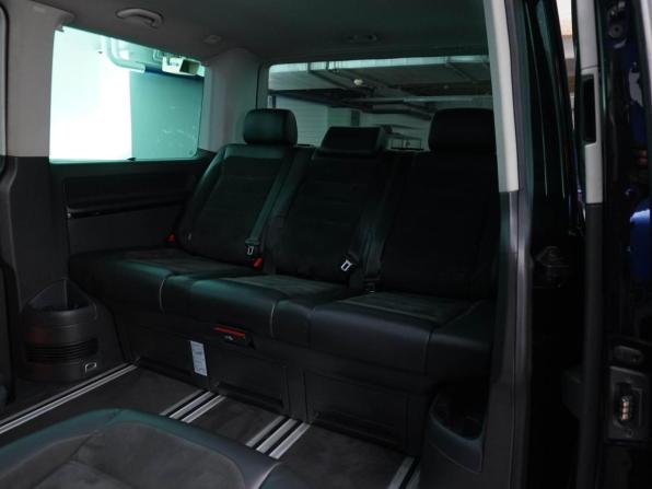 Volkswagen Multivan T6 с пробегом 2016 года, цена 3 439 000 рублей, 218174 км, минивэн, Автокод Объявления