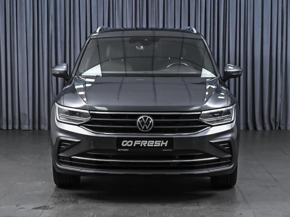 Volkswagen Tiguan II Рестайлинг с пробегом 2021 года, цена 3 239 000 рублей, 126103 км, внедорожник, Автокод Объявления